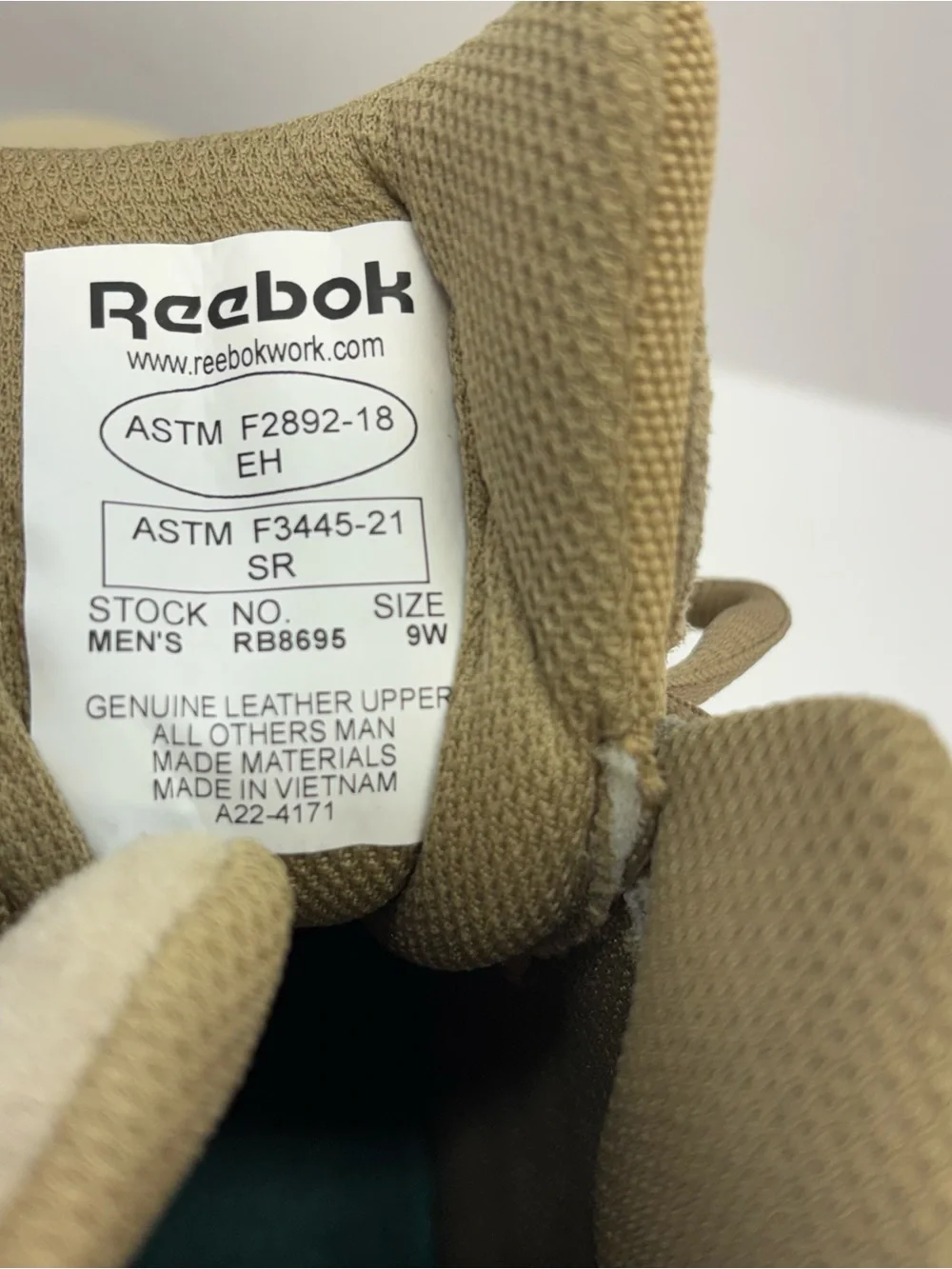 Reebok Desert Men’s Tan Suede Tactical Boots Rapid Response RB Side Zip 9 W EUC